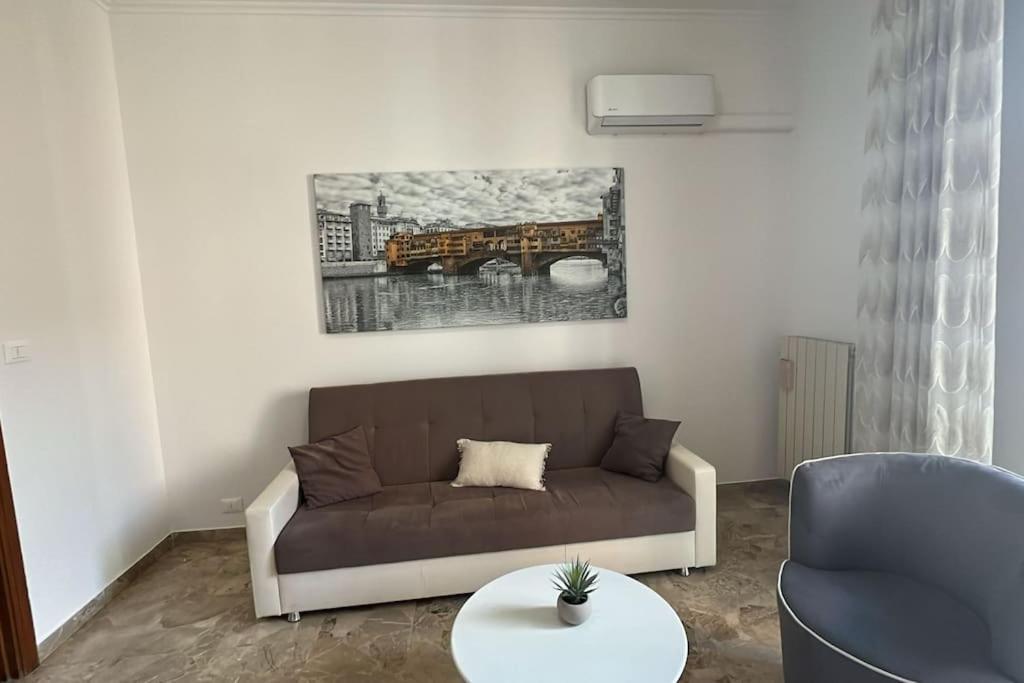 Gallery Apartment Near Chianti Poggibonsi Esterno foto