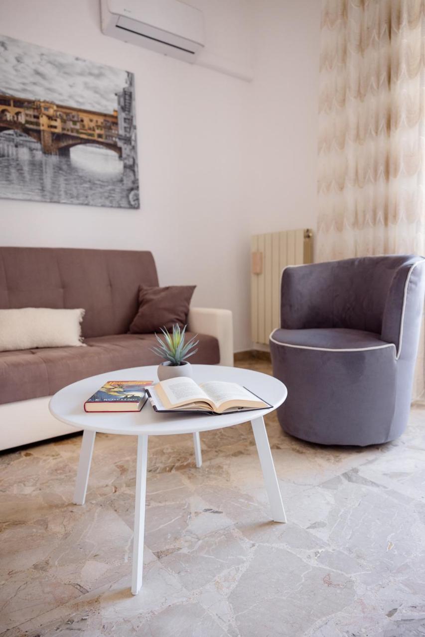 Gallery Apartment Near Chianti Poggibonsi Esterno foto